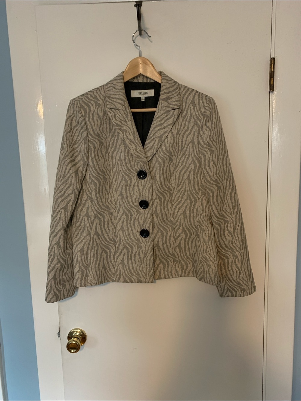 Jones Studio Taupe & Beige Zebra-Pattern Blazer